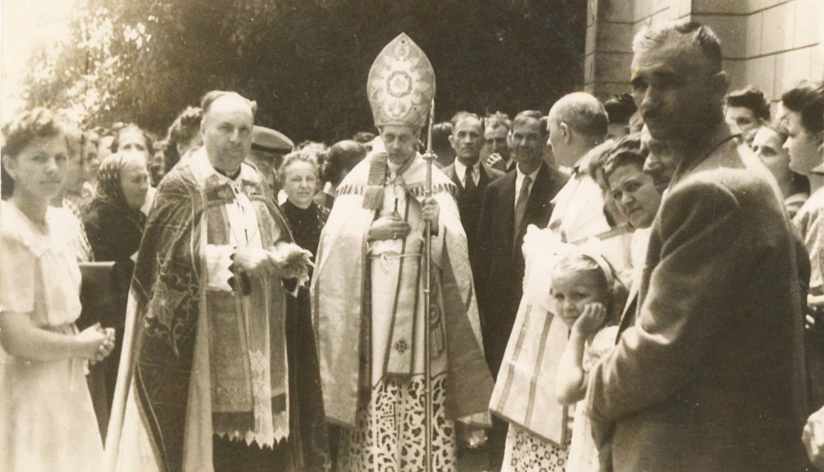 Episcopul-Durcovici-la-Pitesti